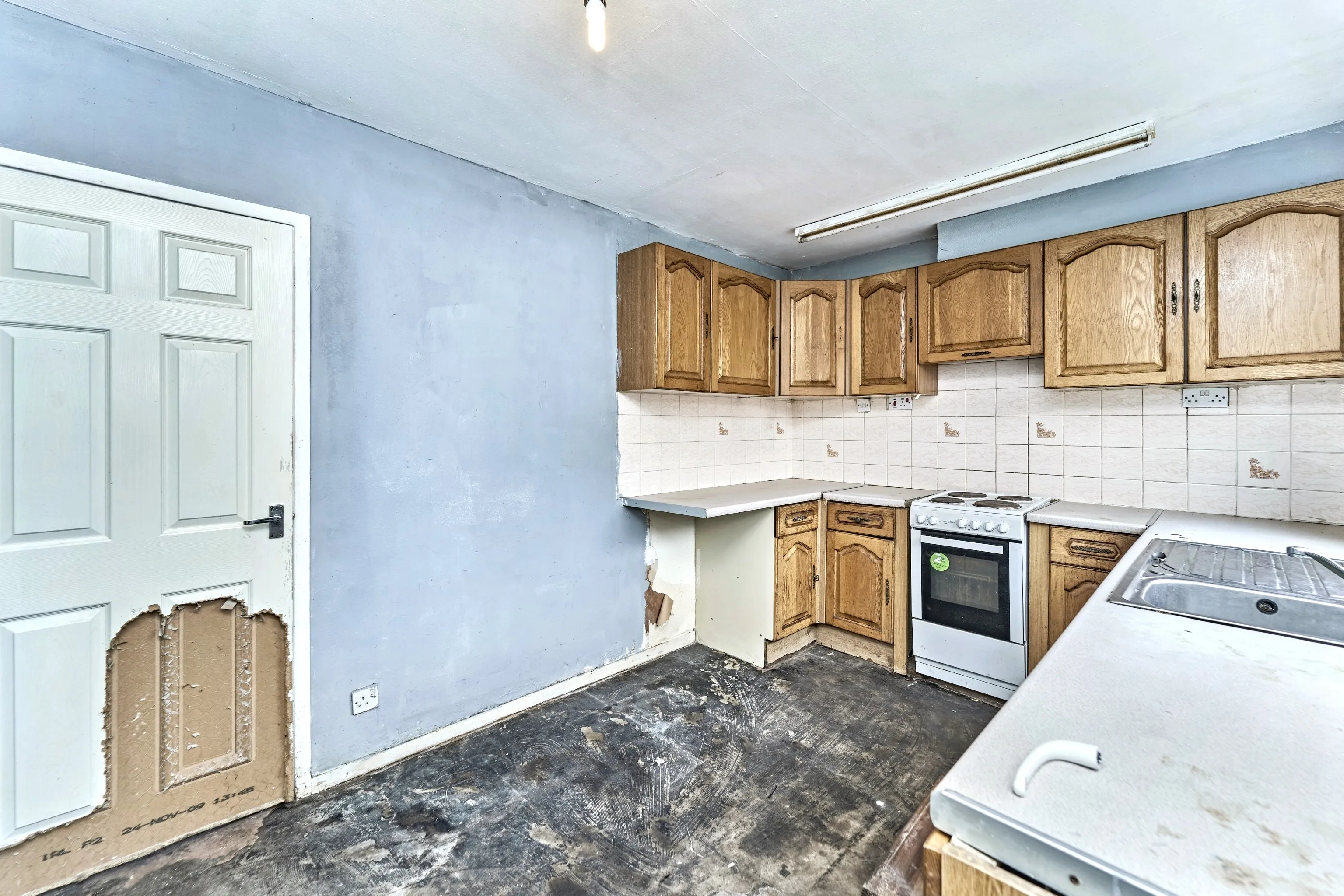 Pond Grove, Wolverhampton, WV2 1HQ