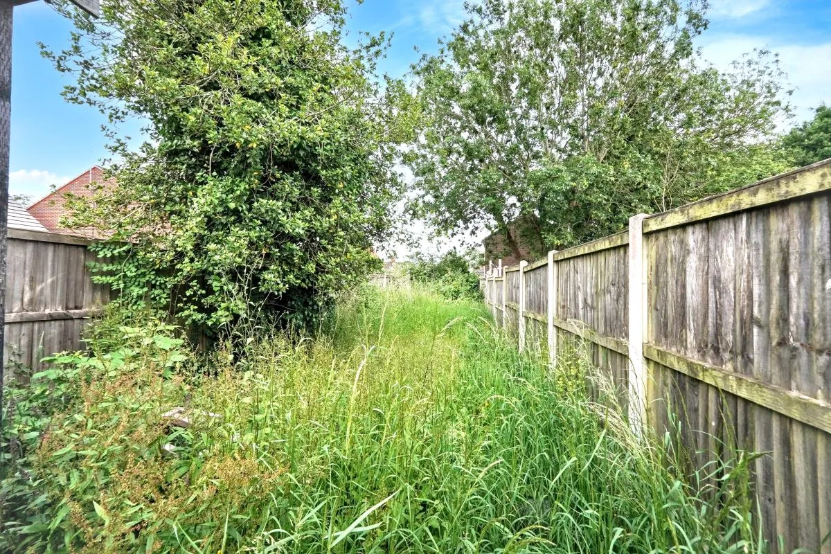 Kingsnorth Road, Ashford, TN23 6LS