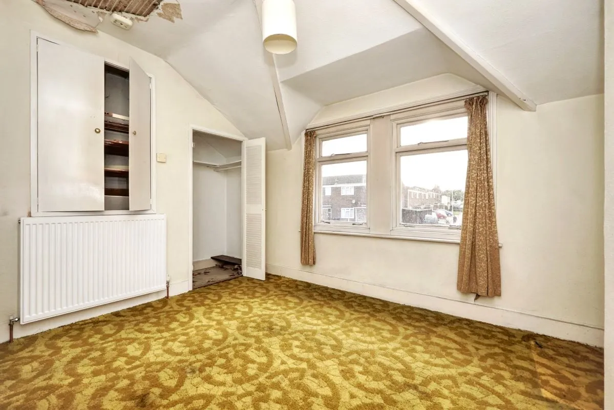 Kingsnorth Road, Ashford, TN23 6LS