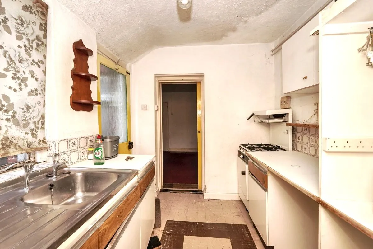 Kingsnorth Road, Ashford, TN23 6LS