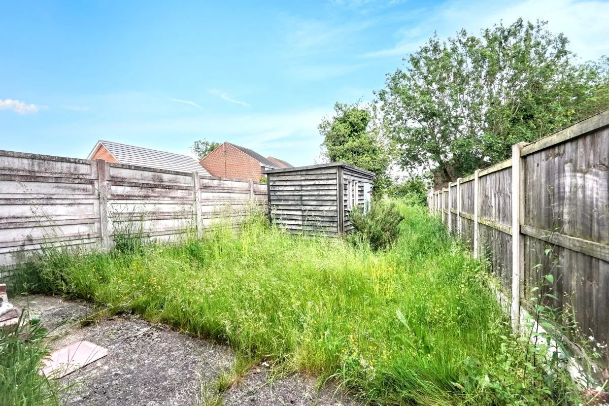 Kingsnorth Road, Ashford, TN23 6LS