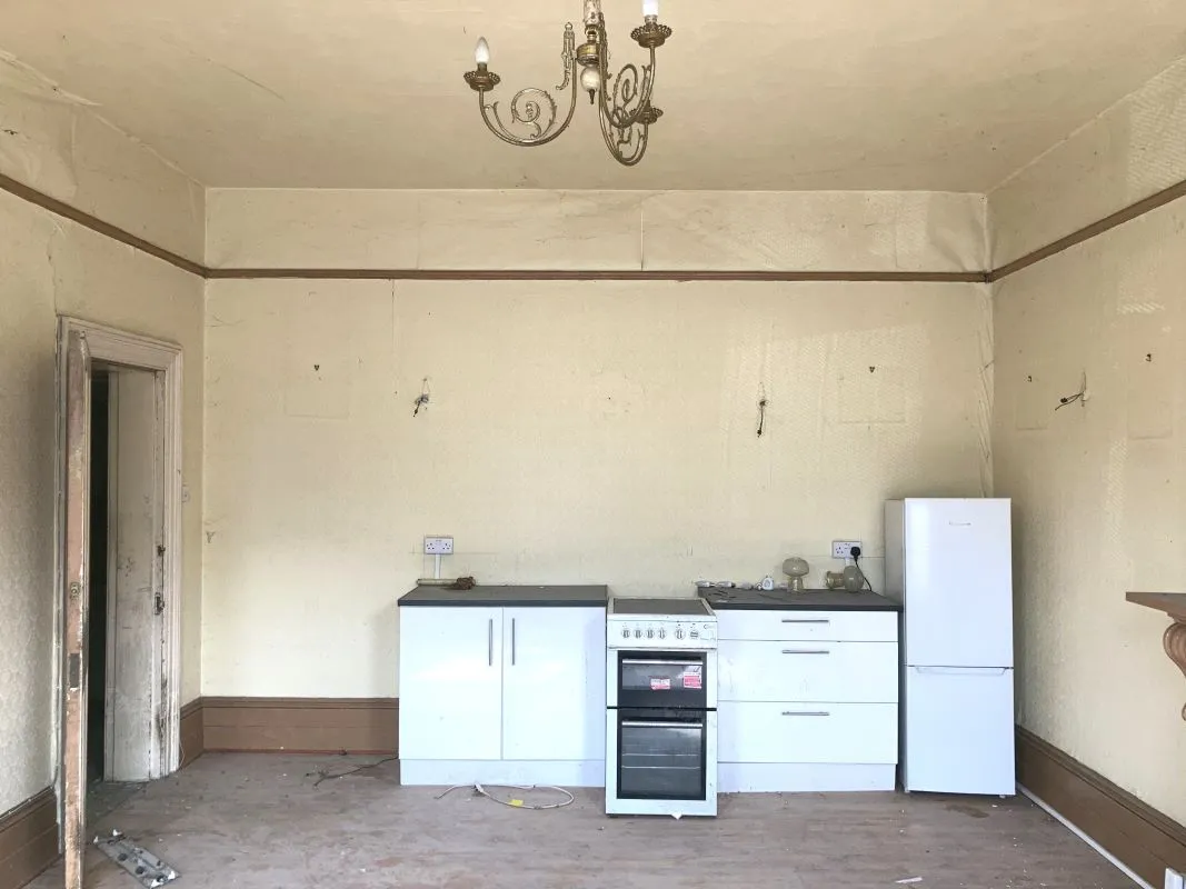 Online Property Auction in London: Burnt Ash Hill, Lee, SE12 0AQ | Auction ends 17/09/2025, a Guide Price of £500,000+.