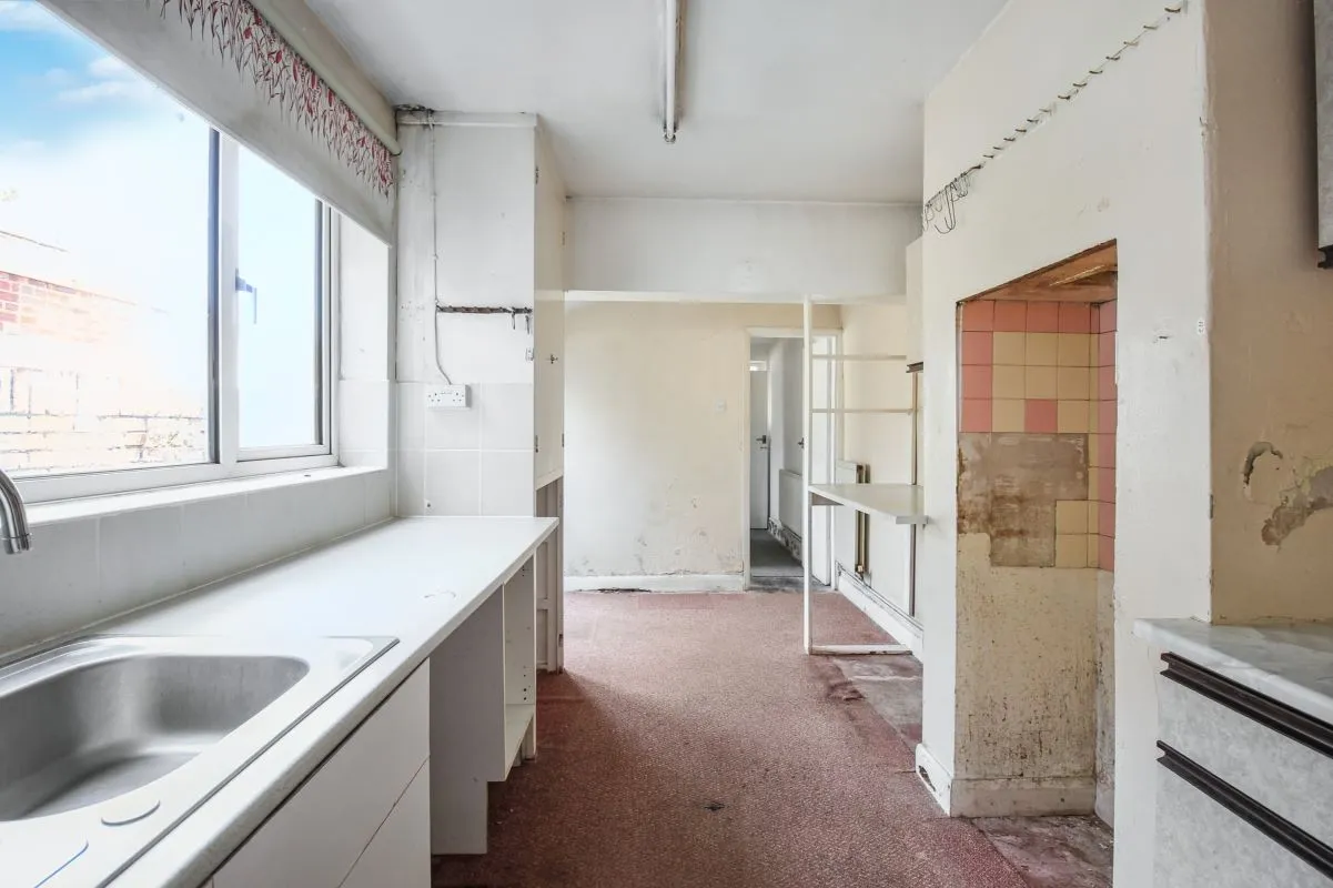 Heneage Road, Grimsby, DN32 9JE