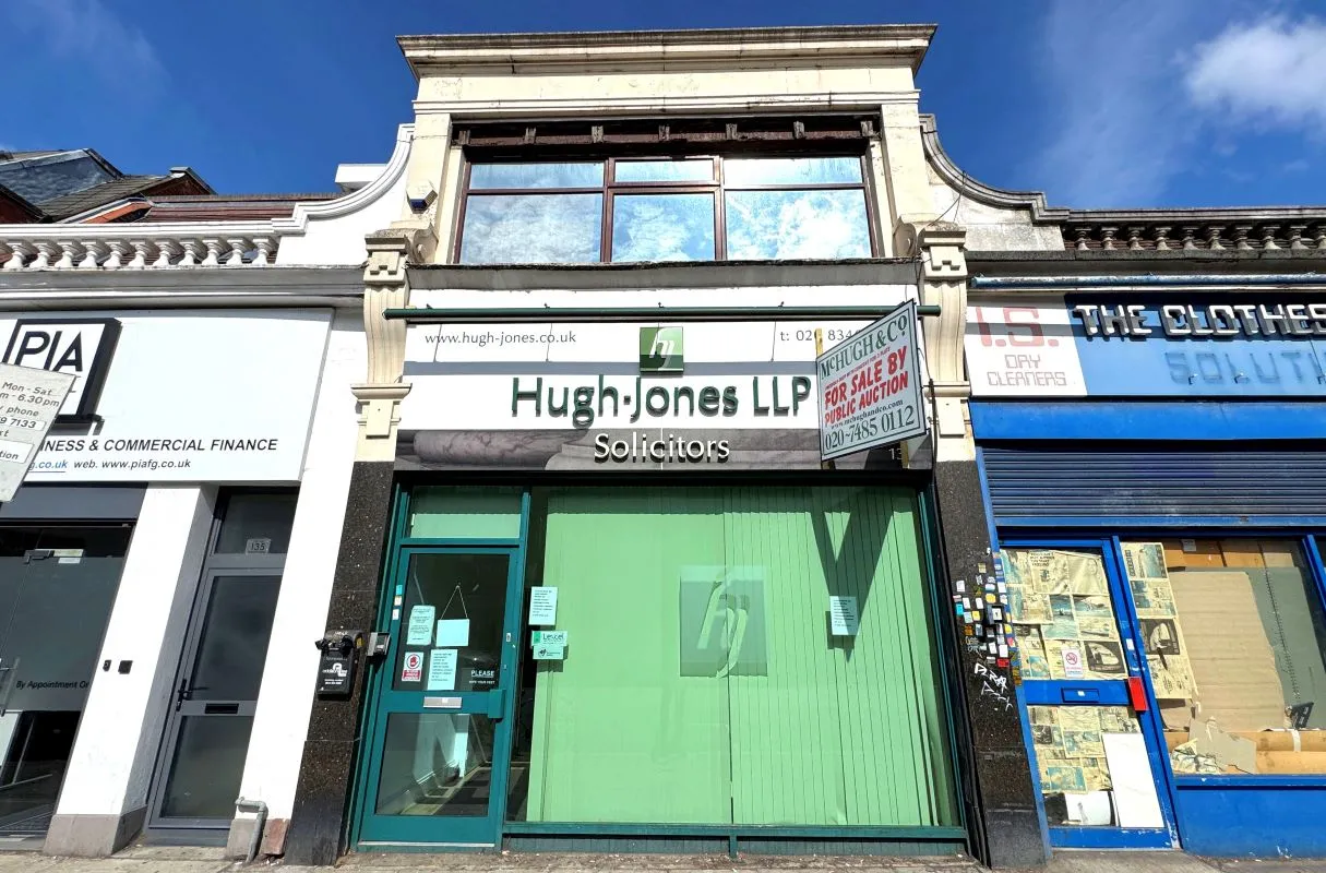 Online Property Auction in London: Ballards Lane, Finchley, N3 1LJ | Auction ends 17/09/2025, a Guide Price of £575,000+.
