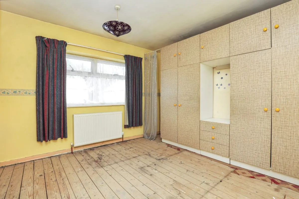 Online Property Auction in London: Wilson Road, Prescot, L35 5EX | Auction ends 17/09/2025, a Guide Price of £40,000+.