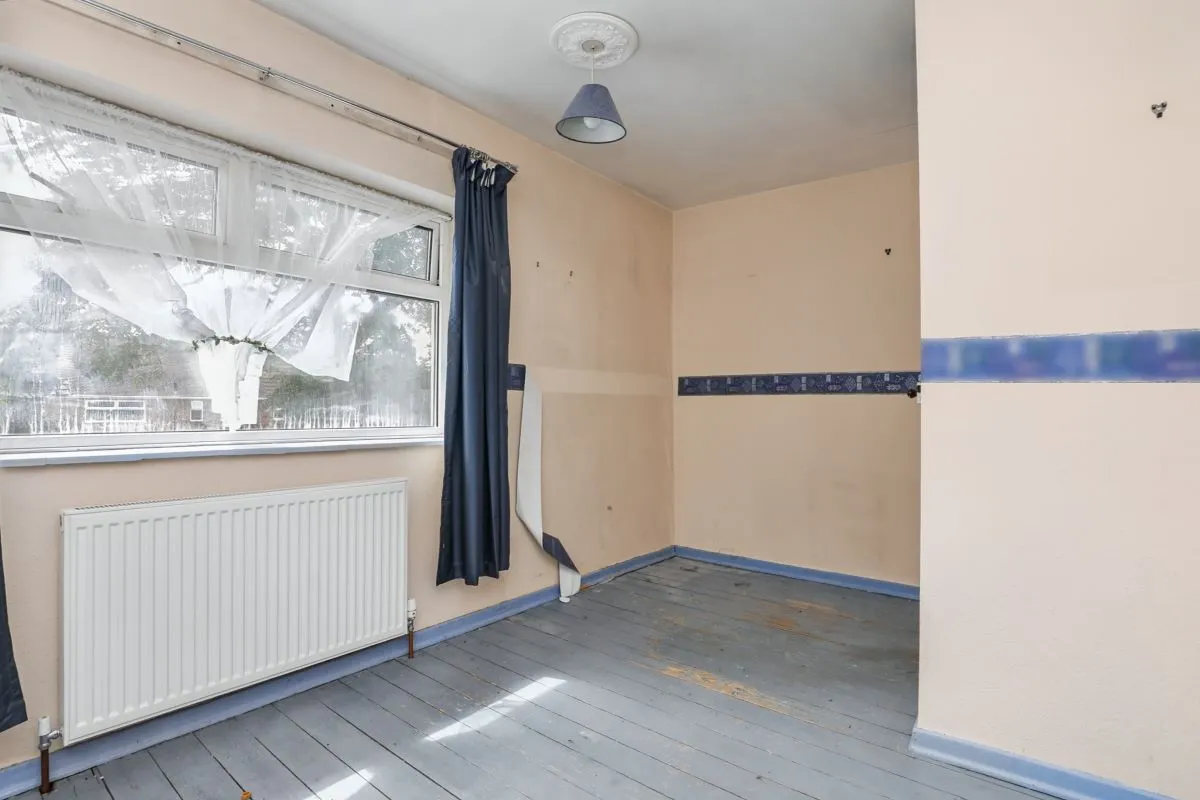 Online Property Auction in London: Wilson Road, Prescot, L35 5EX | Auction ends 17/09/2025, a Guide Price of £40,000+.