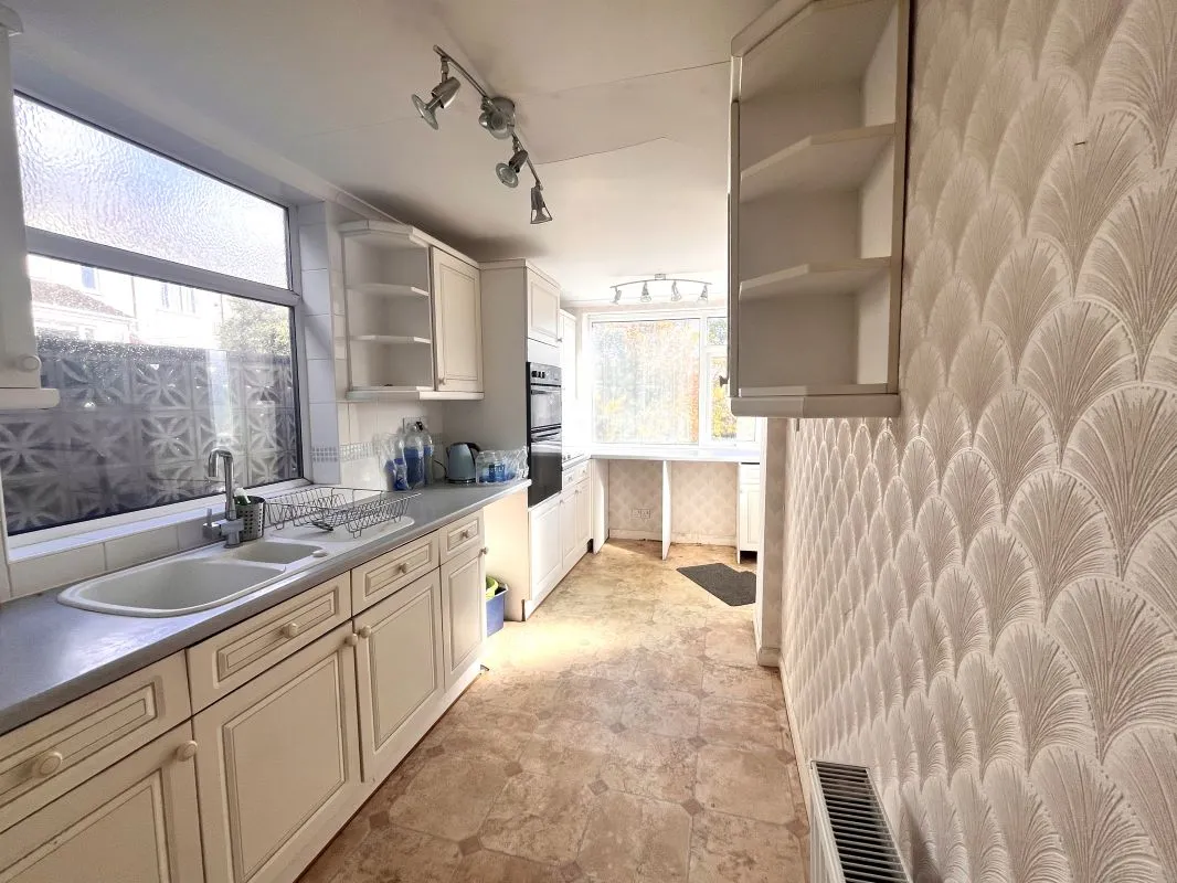 Online Property Auction in London: King Johns Road, Bristol, BS15 1NL | Auction ends 17/09/2025, a Guide Price of £150,000+.