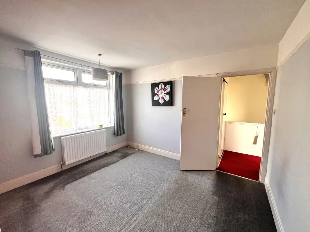 Online Property Auction in London: King Johns Road, Bristol, BS15 1NL | Auction ends 17/09/2025, a Guide Price of £150,000+.