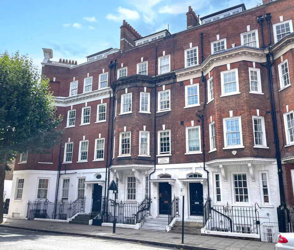 Online Property Auction in London: Sloane Avenue, Chelsea, SW3 3JD | Auction ends 17/09/2025, a Guide Price of £475,000+.