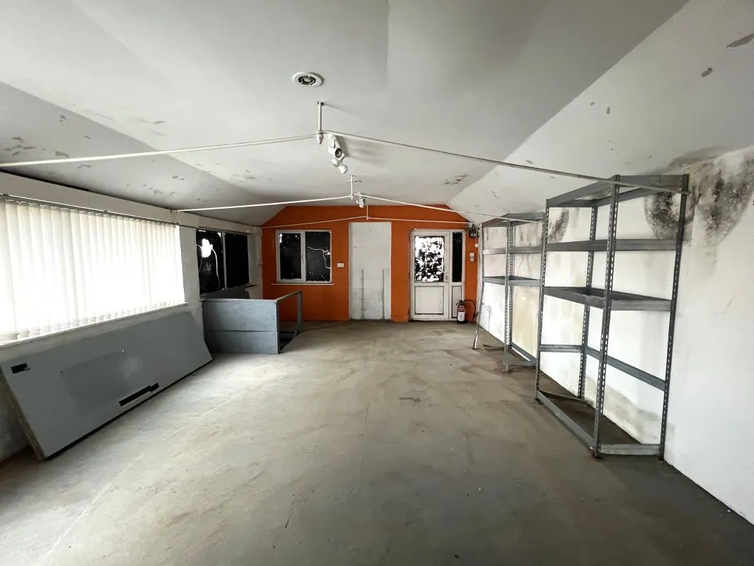 Online Property Auction in London: Canon Street, Kettering, Northamptonshire, NN16 8RD | Auction ends 17/09/2025, a Guide Price of £30,000+.