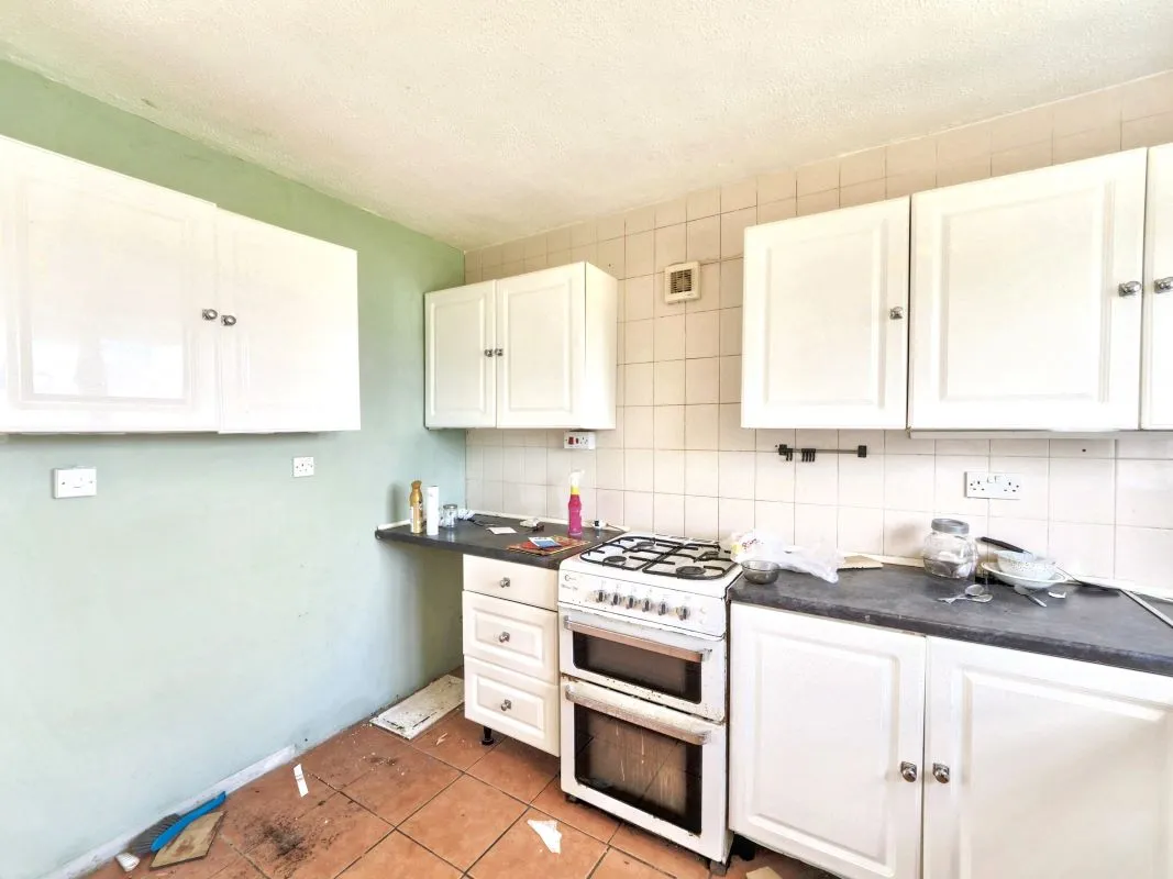 Online Property Auction in London: Shakespeare Avenue, Mansfield Woodhouse, Mansfield, NG19 8EX | Auction ends 17/09/2025, a Guide Price of £50,000+.