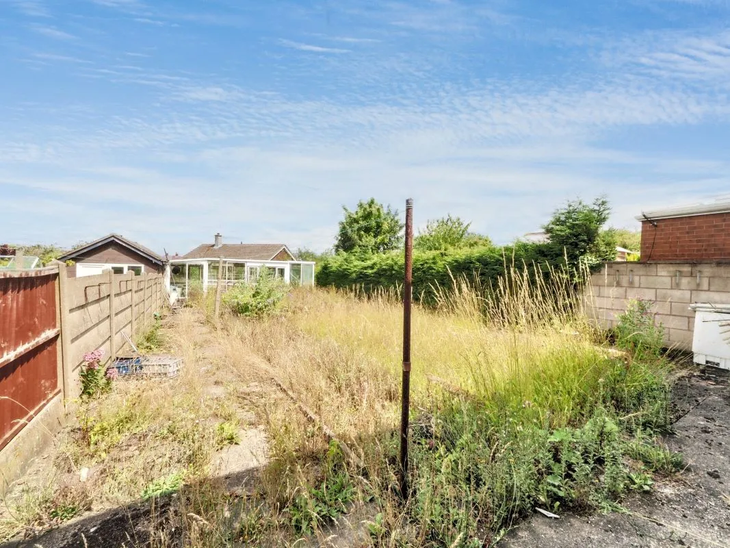 Online Property Auction in London: Shakespeare Avenue, Mansfield Woodhouse, Mansfield, NG19 8EX | Auction ends 17/09/2025, a Guide Price of £50,000+.