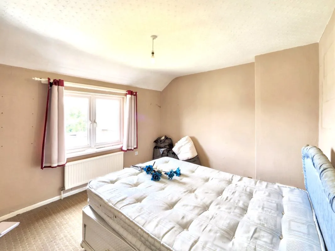 Online Property Auction in London: Shakespeare Avenue, Mansfield Woodhouse, Mansfield, NG19 8EX | Auction ends 17/09/2025, a Guide Price of £50,000+.