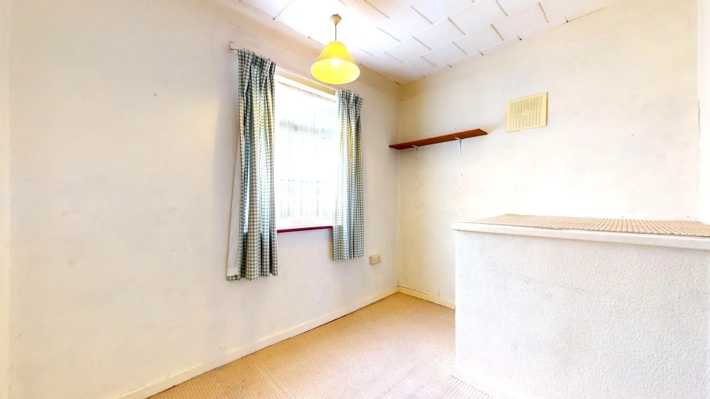 Online Property Auction in London: Ockham Drive, Orpington, BR5 3DT | Auction ends 17/09/2025, a Guide Price of £200,000+.