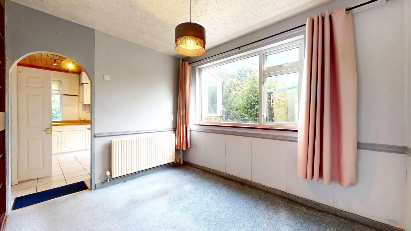 Online Property Auction in London: Ockham Drive, Orpington, BR5 3DT | Auction ends 17/09/2025, a Guide Price of £200,000+.