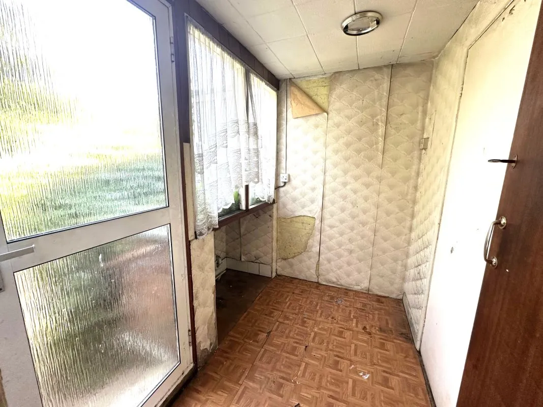 Online Property Auction in London: Cottesmore Close, Canvey Island, SS8 0EA | Auction ends 17/09/2025, a Guide Price of £100,000+.