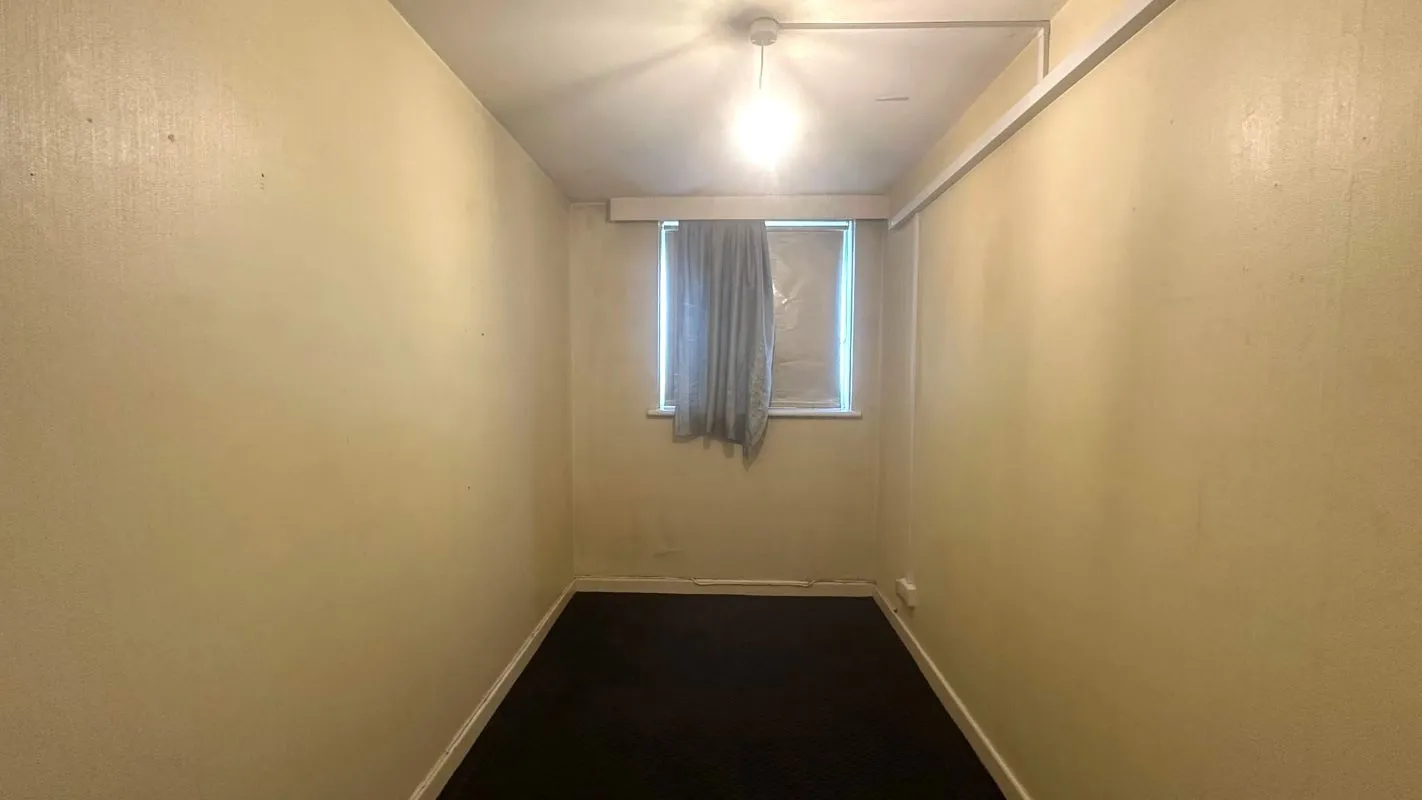 Online Property Auction in London: Ruskin House, Selsdon Road, South Croydon, CR2 6PW | Auction ends 17/09/2025, a Guide Price of £100,000+.