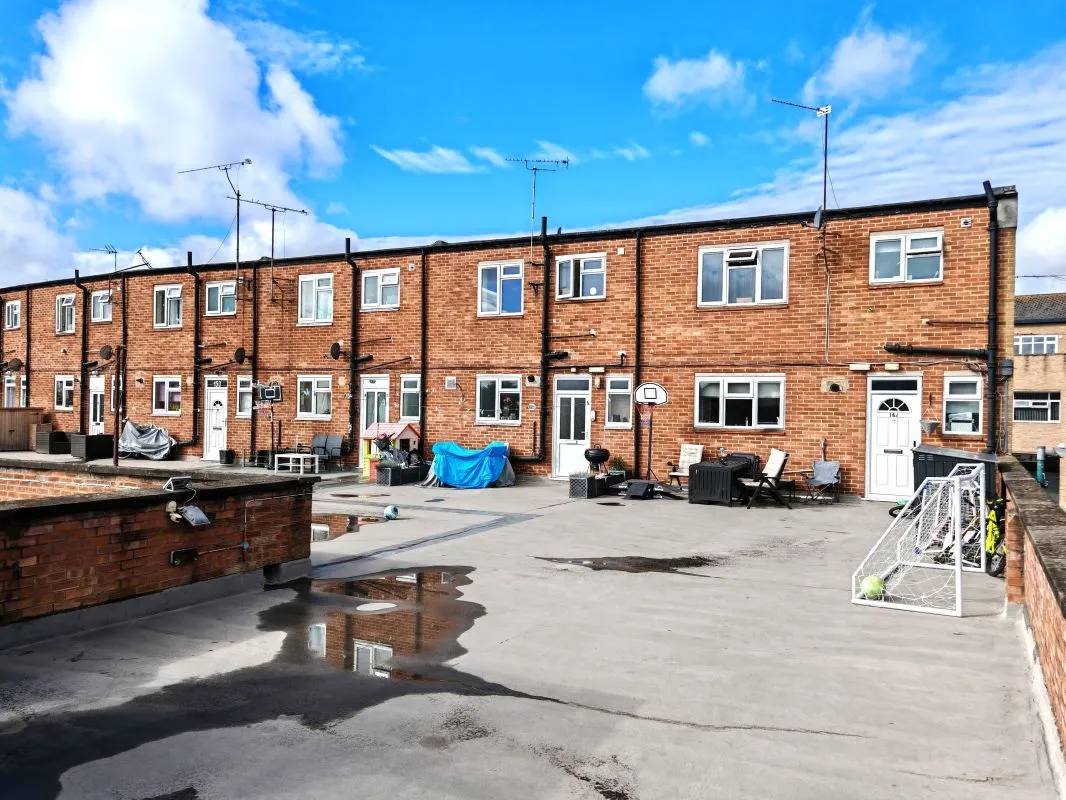 Crockhamwell Road, Woodley, Reading, Berkshire, RG5 3JH