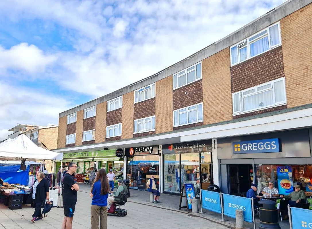 Crockhamwell Road, Woodley, Reading, Berkshire, RG5 3JH