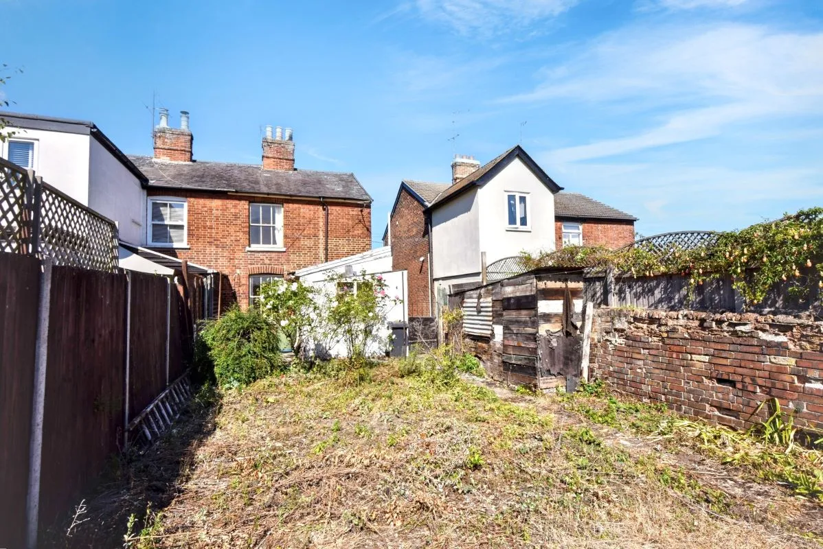Online Property Auction in London: Hyde Road, Sudbury, CO10 2TH | Auction ends 17/09/2025, a Guide Price of £90,000+.