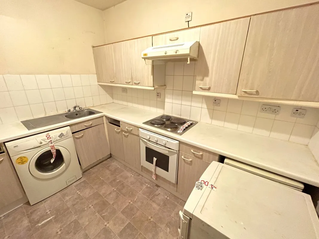 Online Property Auction in London: Springfield Court, Forsythia Close, Ilford, IG1 2BN | Auction ends 17/09/2025, a Guide Price of £110,000+.