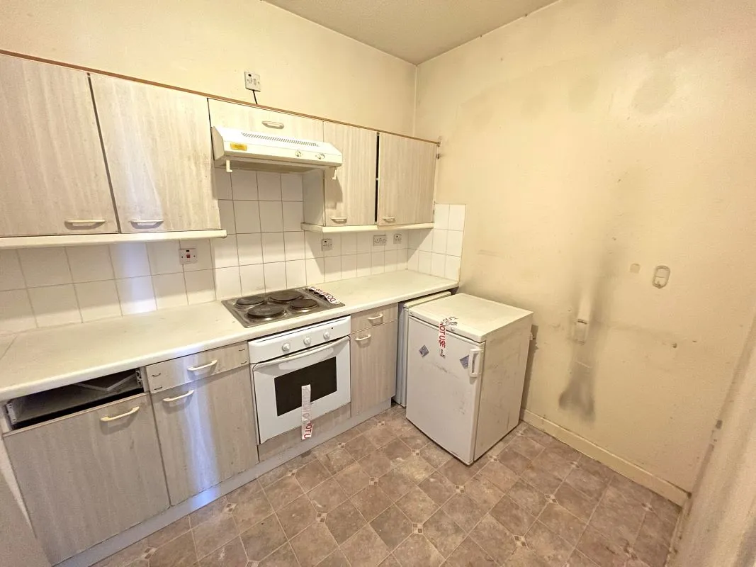 Online Property Auction in London: Springfield Court, Forsythia Close, Ilford, IG1 2BN | Auction ends 17/09/2025, a Guide Price of £110,000+.