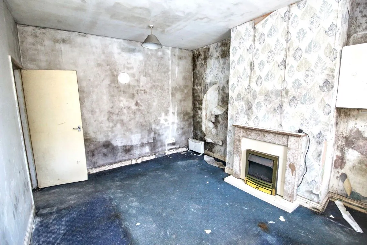 Online Property Auction in London: Church Street, Paddock, Huddersfield, HD1 4UD | Auction ends 17/09/2025, a Guide Price of £20,000+.