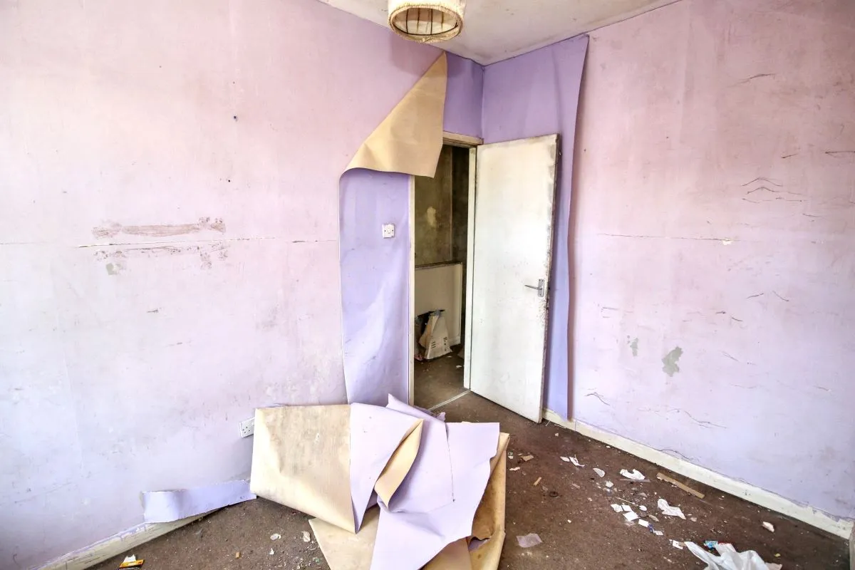 Online Property Auction in London: Church Street, Paddock, Huddersfield, HD1 4UD | Auction ends 17/09/2025, a Guide Price of £20,000+.