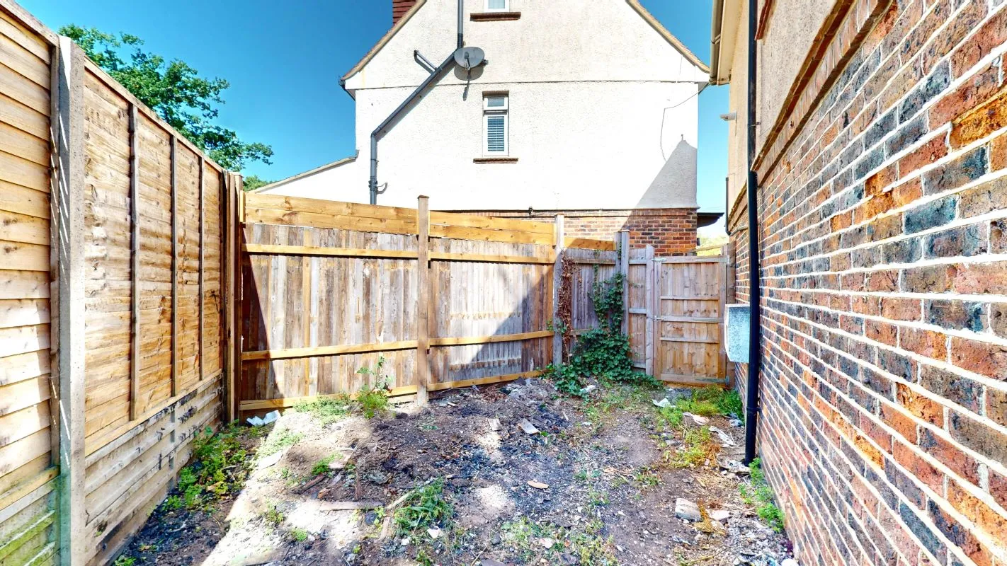 Online Property Auction in London: Pine View, Platt, Sevenoaks, Kent, TN15 8LA | Auction ends 17/09/2025.