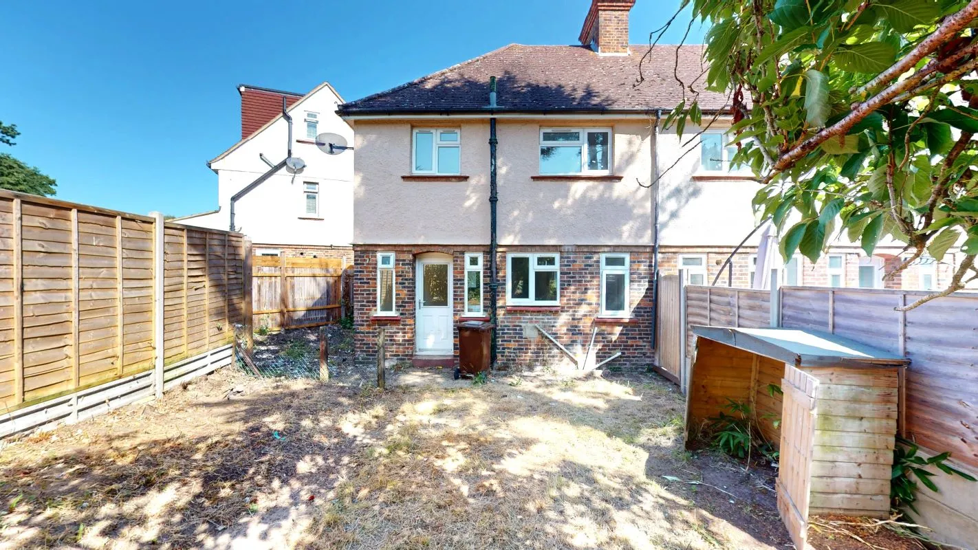 Online Property Auction in London: Pine View, Platt, Sevenoaks, Kent, TN15 8LA | Auction ends 17/09/2025.
