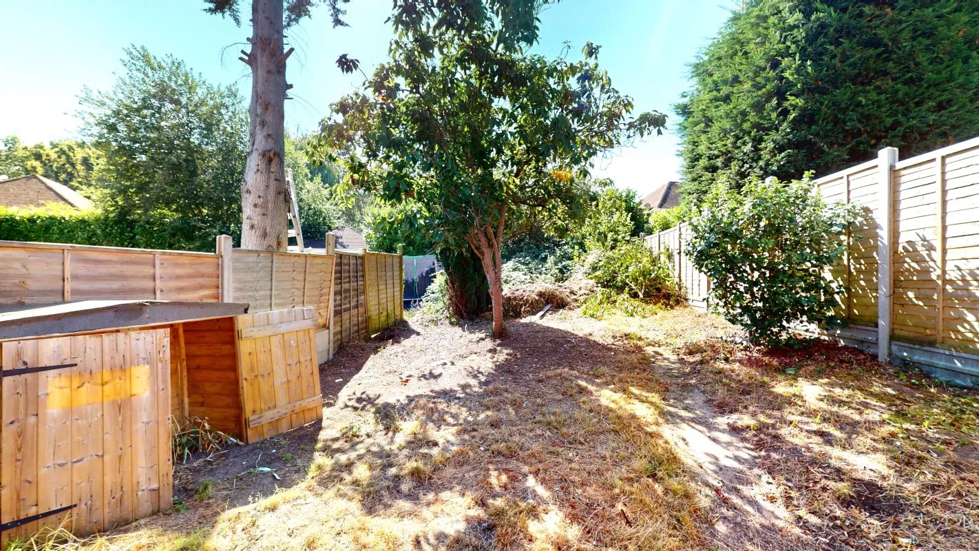 Online Property Auction in London: Pine View, Platt, Sevenoaks, Kent, TN15 8LA | Auction ends 17/09/2025.