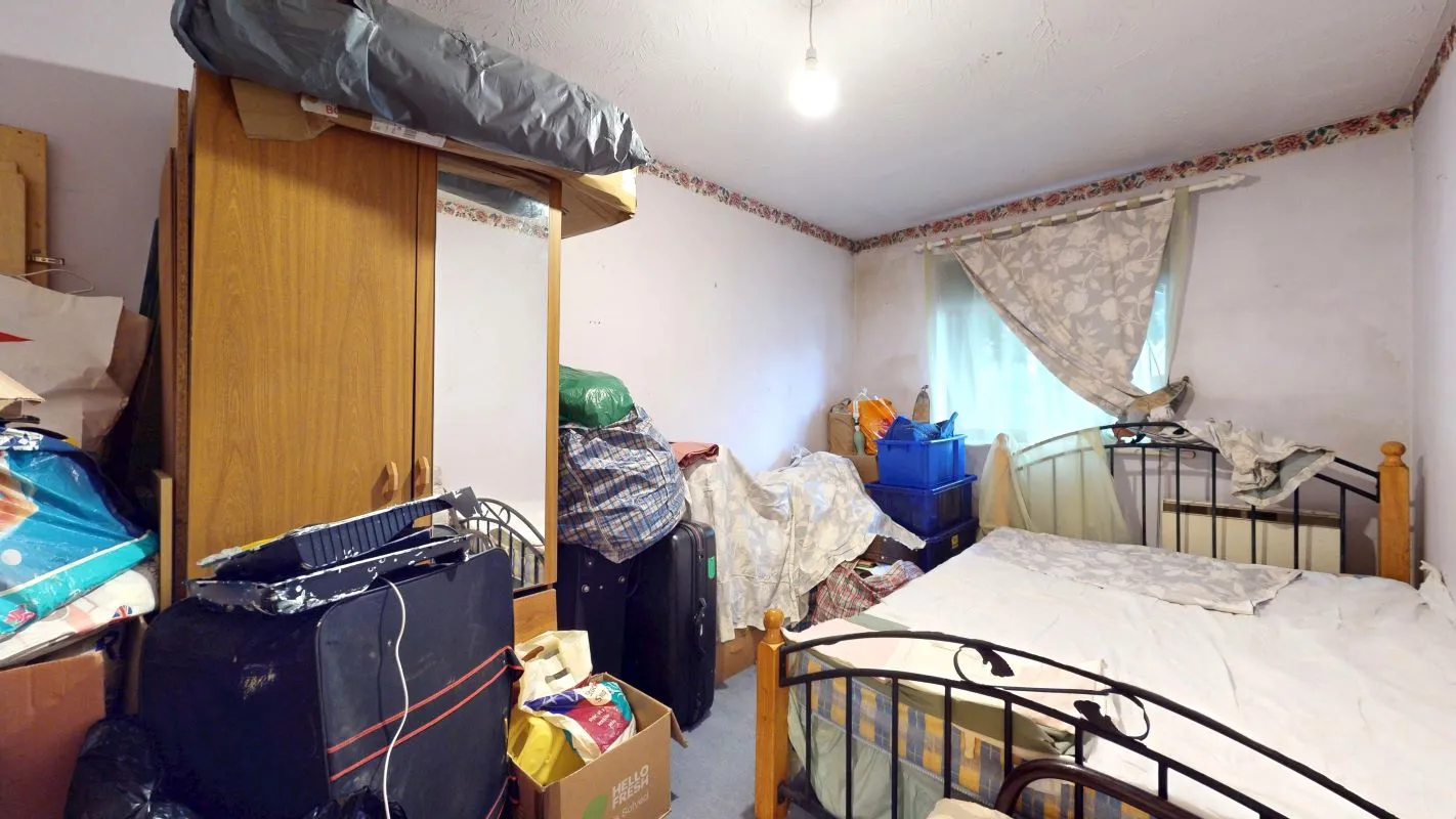 Online Property Auction in London: Orchard Grove, Crystal Palace, SE20 8BQ | Auction ends 17/09/2025, a Guide Price of £135,000+.