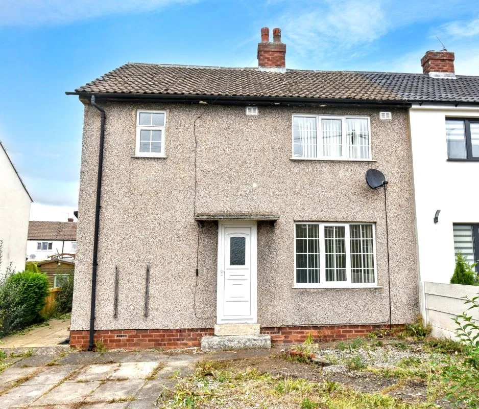 Online Property Auction in London: Station Road, Kippax, Leeds, LS25 7LB | Auction ends 17/09/2025, a Guide Price of £60,000+.