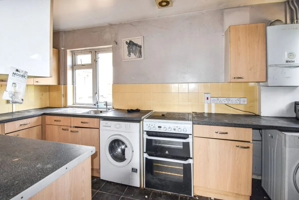 Online Property Auction in London: Hillside, Stowmarket, IP14 2BA | Auction ends 17/09/2025, a Guide Price of £65,000+.