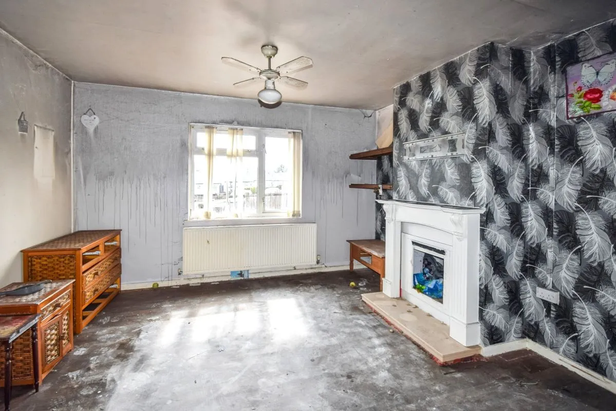 Online Property Auction in London: Hillside, Stowmarket, IP14 2BA | Auction ends 17/09/2025, a Guide Price of £65,000+.