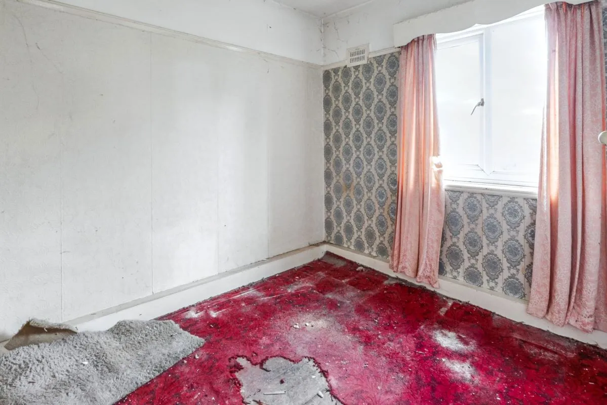 Online Property Auction in London: Mason Lathe Road, Sheffield, S5 0TP | Auction ends 17/09/2025, a Guide Price of £50,000+.