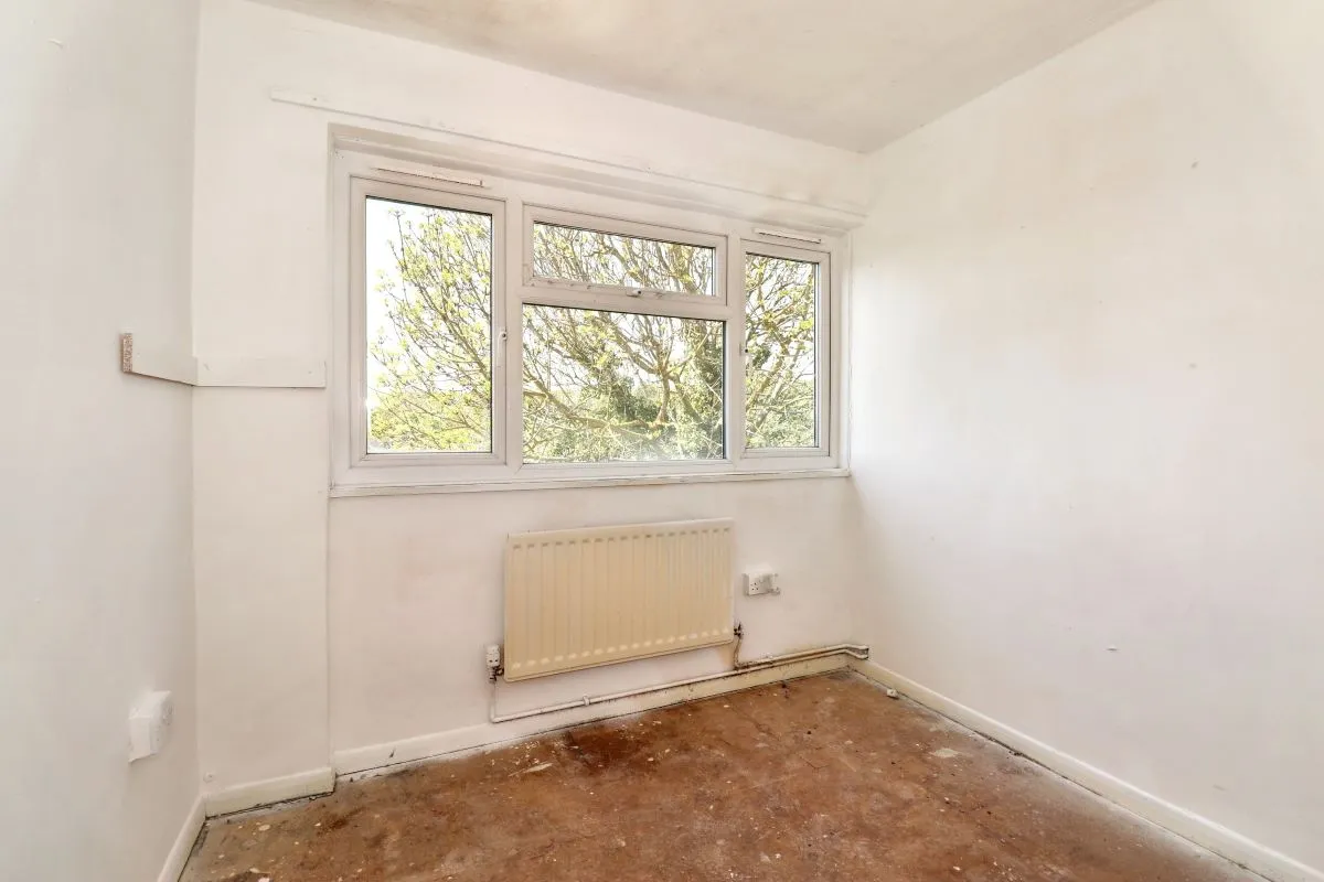 Online Property Auction in London: Downs Road, Canterbury, CT2 7TW | Auction ends 17/09/2025, a Guide Price of £120,000+.
