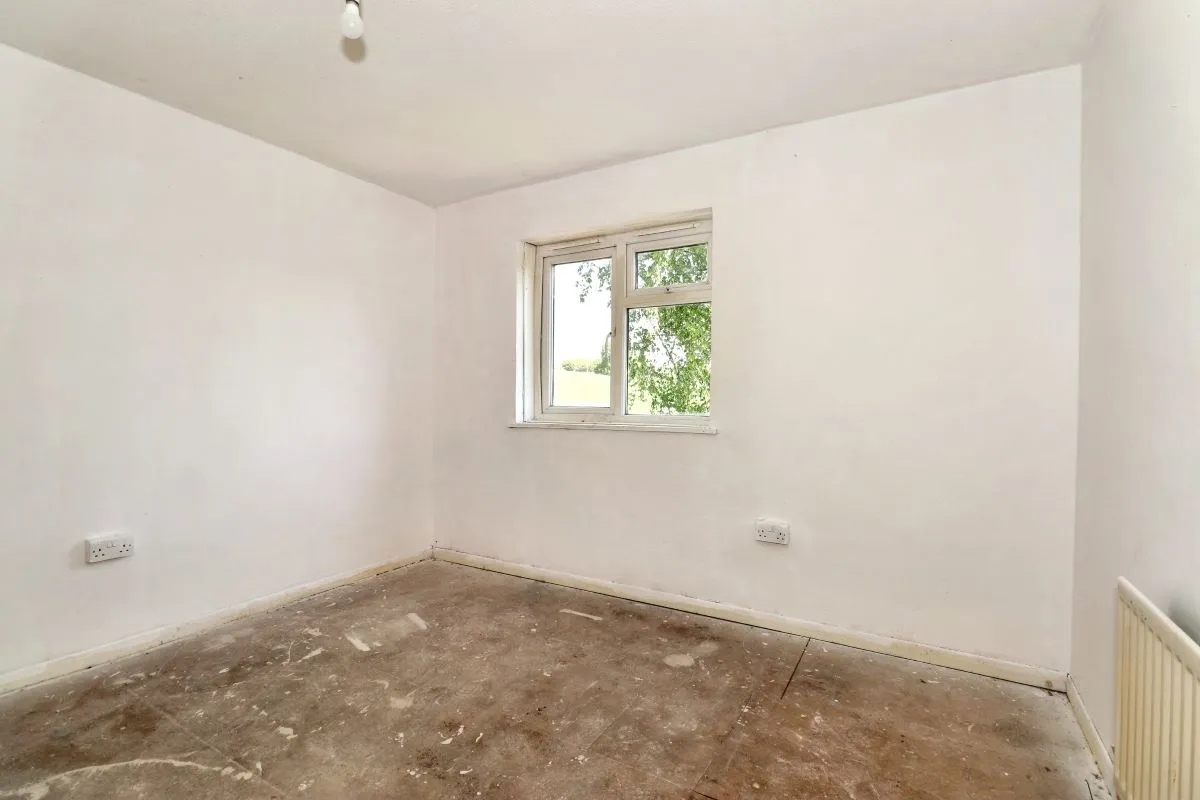 Online Property Auction in London: Downs Road, Canterbury, CT2 7TW | Auction ends 17/09/2025, a Guide Price of £120,000+.