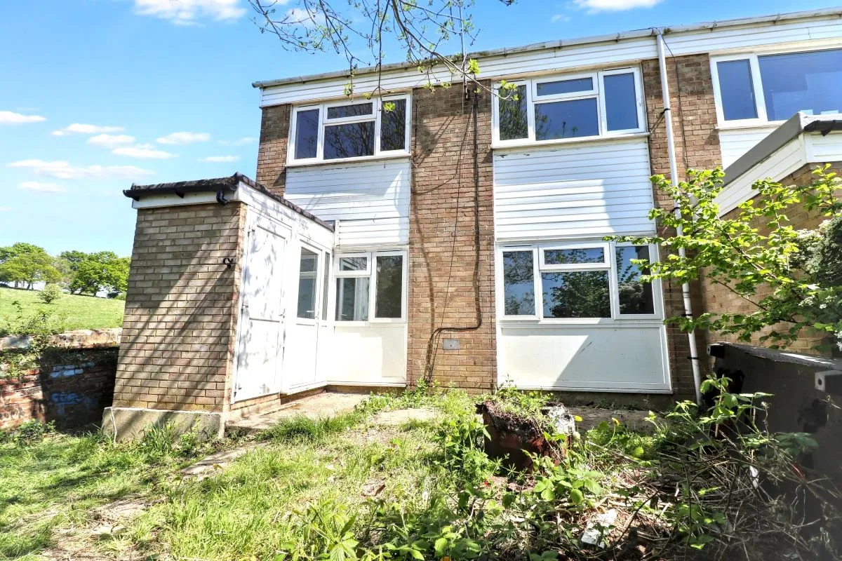 Online Property Auction in London: Downs Road, Canterbury, CT2 7TW | Auction ends 17/09/2025, a Guide Price of £120,000+.