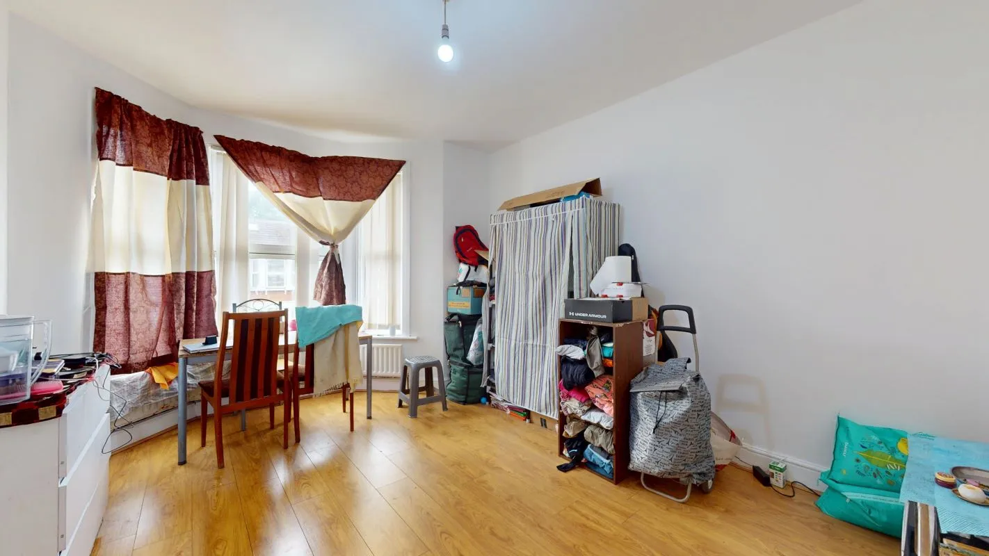Online Property Auction in London: Windsor Road, Ilford, IG1 1HE | Auction ends 17/09/2025, a Guide Price of £450,000+.