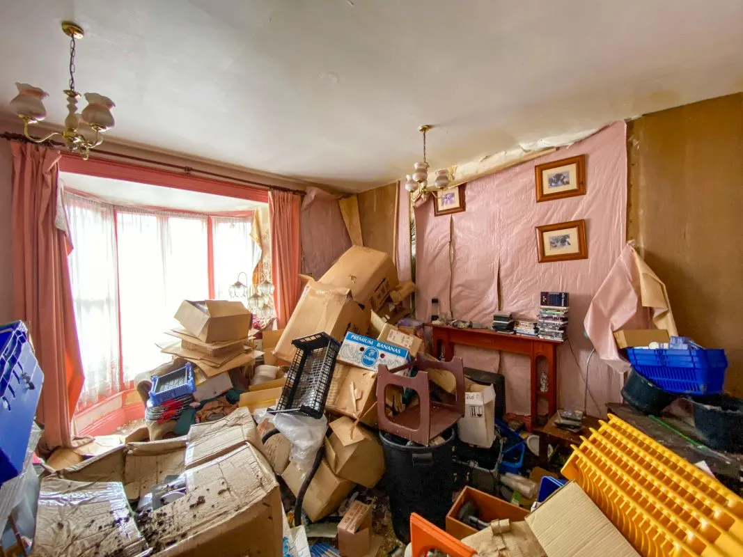 Online Property Auction in London: Bush Street, Pembroke Dock, SA72 6XD | Auction ends 17/09/2025, a Guide Price of £45,000+.