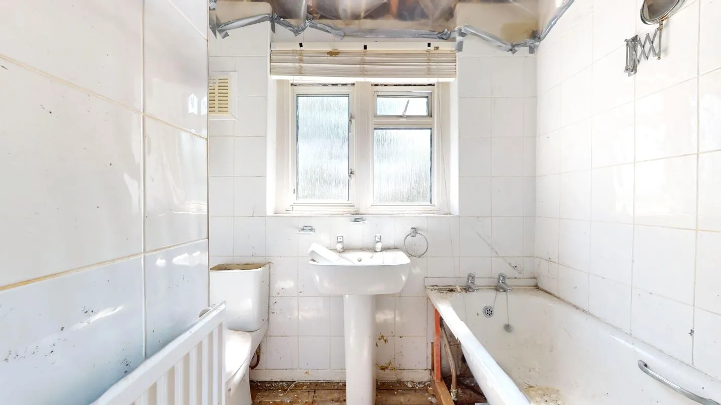 Online Property Auction in London: Longtown Road, Romford, RM3 7QR | Auction ends 17/09/2025, a Guide Price of £220,000+.