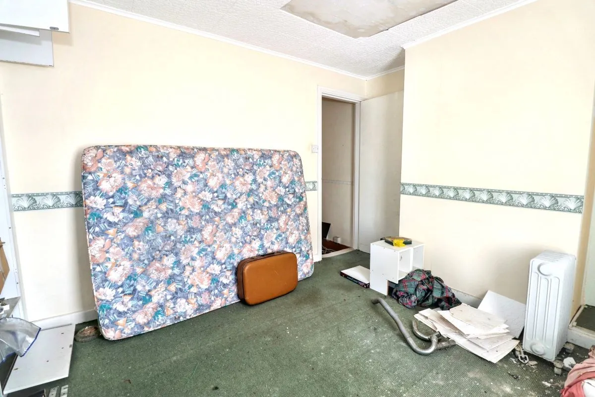 Online Property Auction in London: Maison Dieu Place, Dover, CT16 1DX | Auction ends 18/09/2025, a Guide Price of £100,000-£130,000.