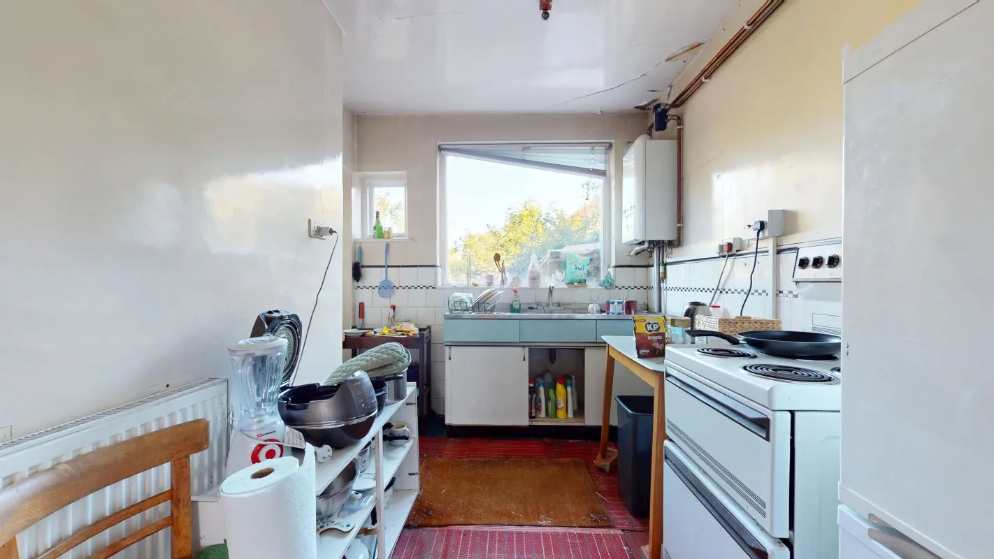 Online Property Auction in London: The Woodlands, Hither Green, SE13 6TX | Auction ends 17/09/2025, a Guide Price of £375,000+.