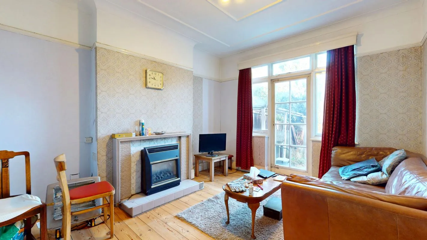 Online Property Auction in London: The Woodlands, Hither Green, SE13 6TX | Auction ends 17/09/2025, a Guide Price of £375,000+.