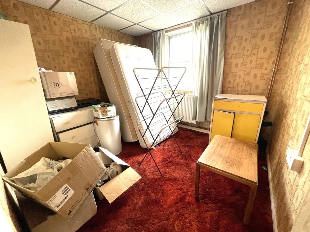 Online Property Auction in London: Ewart Road, Forest Hill, SE23 1BQ | Auction ends 17/09/2025, a Guide Price of £140,000+.