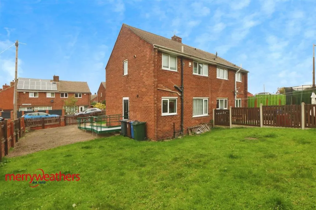 2 bed Semi-Detached