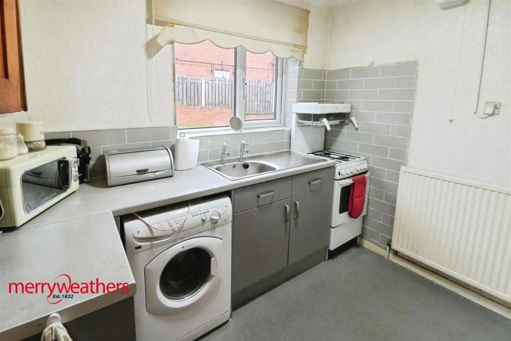 2 bed Semi-Detached