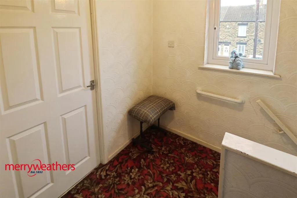 2 bed Semi-Detached