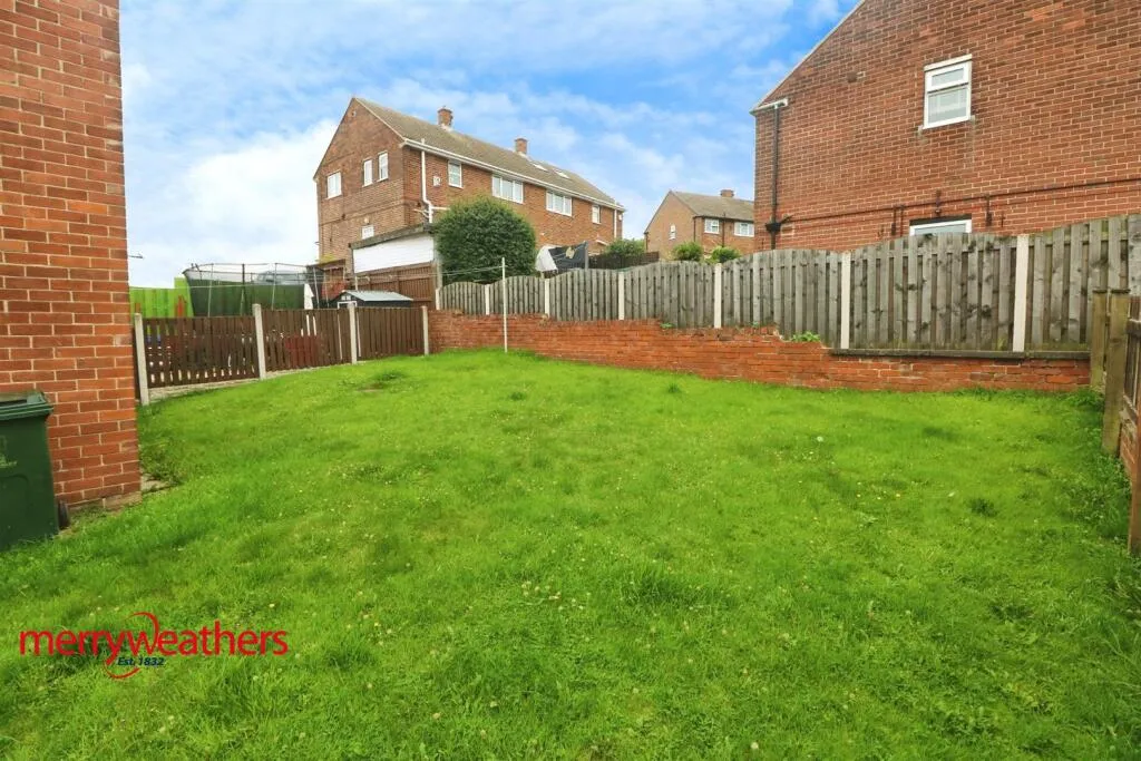 2 bed Semi-Detached